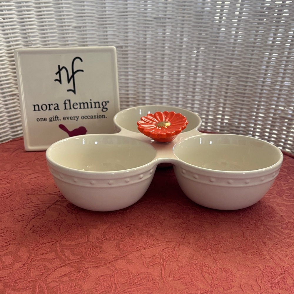 Nora Fleming retired pearl dots triple dish ! Mini included 🌸